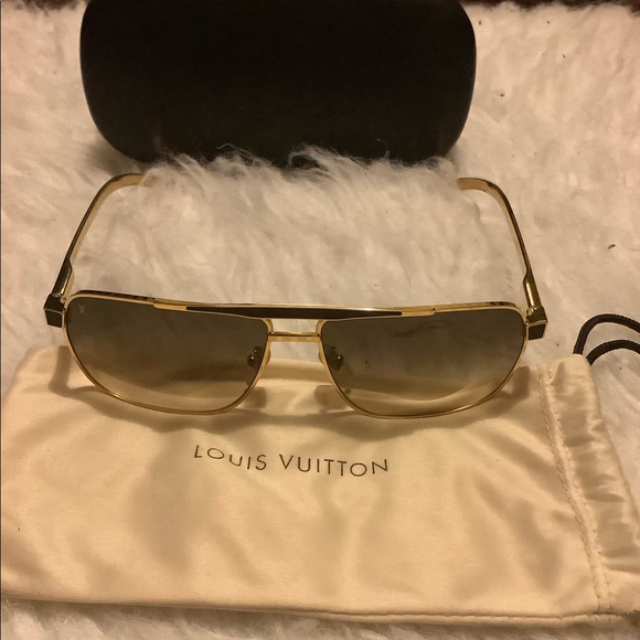 Louis Vuitton Aviator Sunglasses - Picture 5 of 7